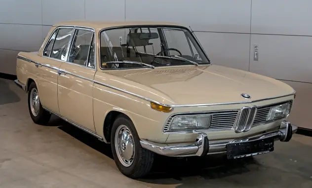 bmw 2000