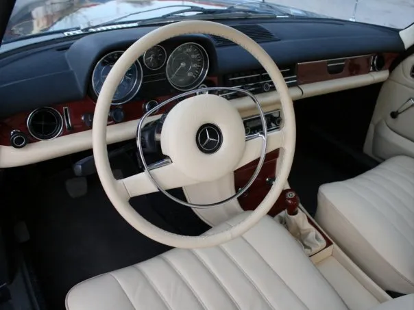 Mercedes,W114c,dashboard