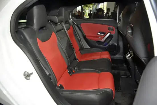 Mercedes・x174・CLA・Interior