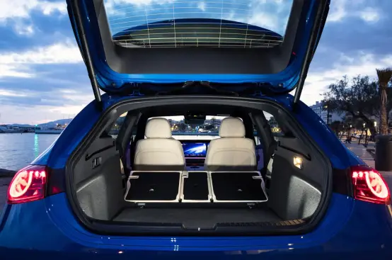 Mercedes・x174・CLA・Interior