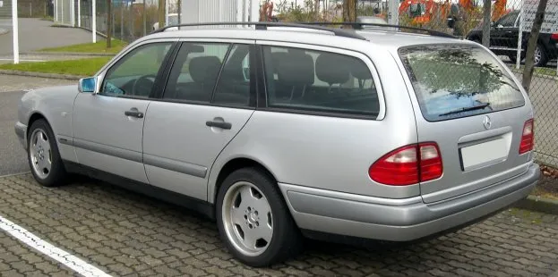 Mercedes,S210,E-Klasse,Rückansicht