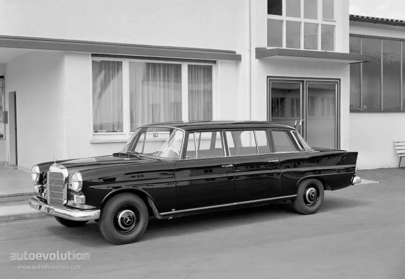 Mercedes,W110,long,front
