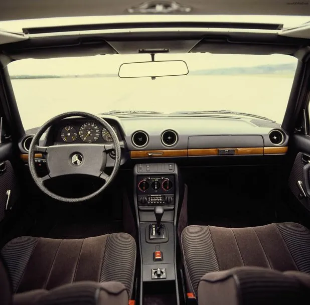 Mercedes,W123,dashboard