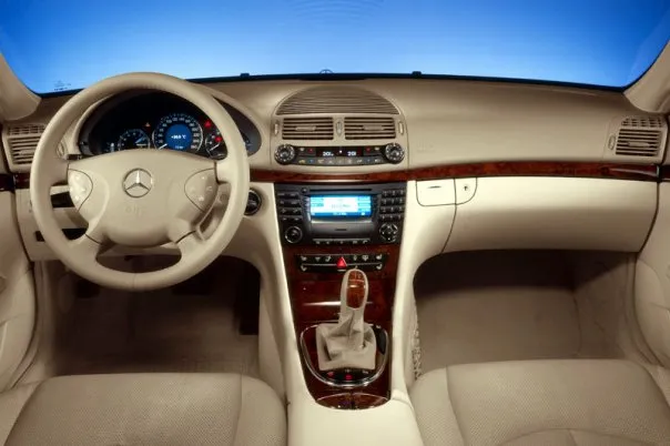 Mercedes,W211,E-class,dashboard