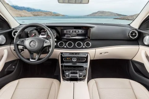 Mercedes,W213,E-class,Avantgarde,dashboard