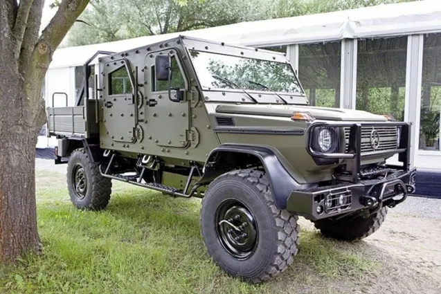 Mercedes,W461,G-class,long,military3,front