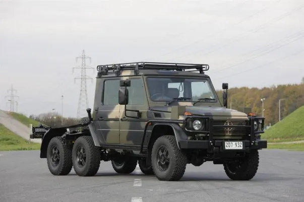 Mercedes,W461,Classe G,empattement longue,militaire,devant