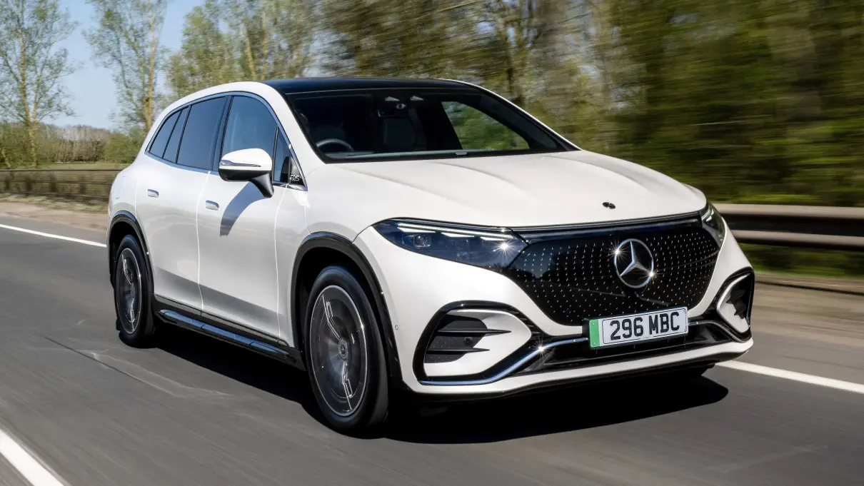 Mercedes・x296・EQS SUV・Frontansicht