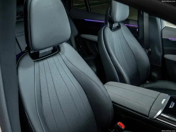 Mercedes・x296・EQS SUV・Innenansicht