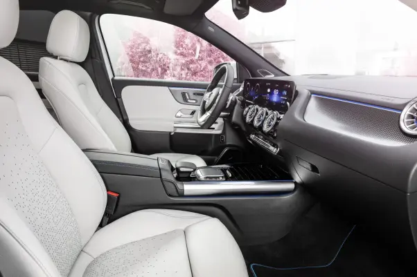 Mercedes・h243・GLA・Innenansicht