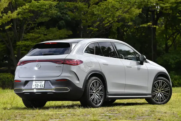 メルセデス・X294・EQE SUV・リヤ