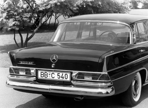 Mercedes,W111,Rückansicht