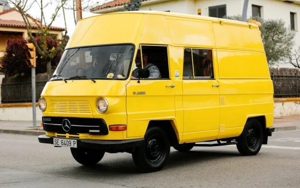 Daimler-Benz,n1300,フロント