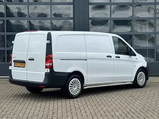 Mercedes・V447・eVito・Rückansicht