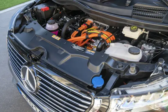 Mercedes・V447・EQV・Lang・Motor