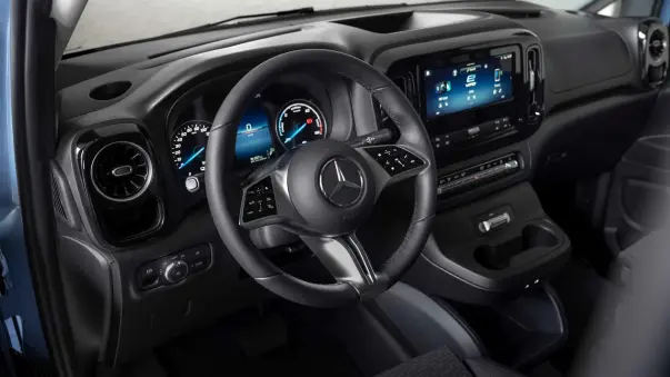 Mercedes・V447・eVito・Instrumententafel