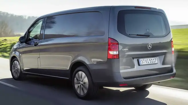 Mercedes・V447・Vito・Rückansicht
