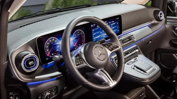 Mercedes・V447・Marco Polo・Instrumententafel
